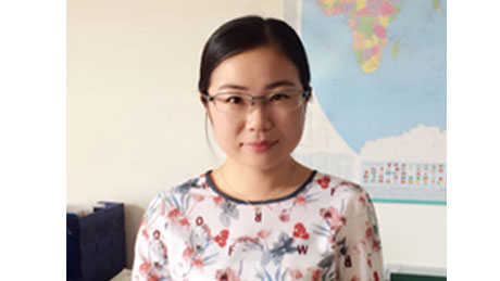 于艳--东北农业大学  硕士
现任：动保技术部研发员，，，，，从不浪费时间和身边的资源，，，，，虚心向各位老师讨教知识，，，，，在企业高新认定、GMP验收工作中做出了重大的贡献。。。。。。
